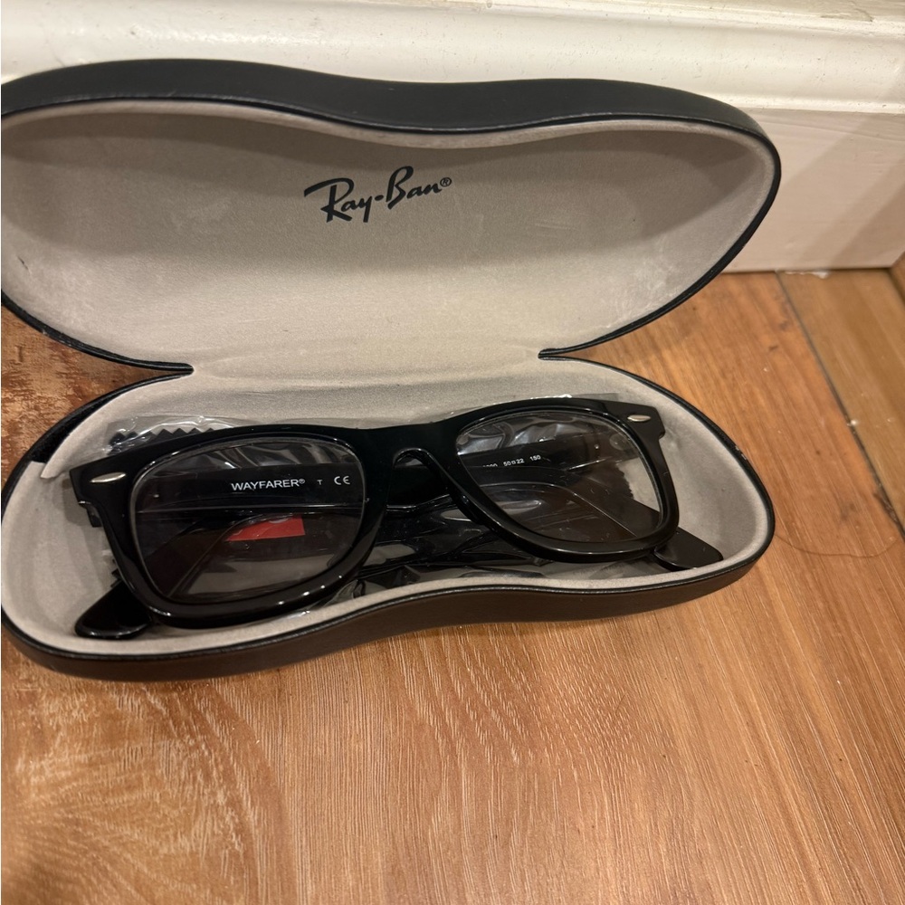 Ray-Ban Wayfarers with Case